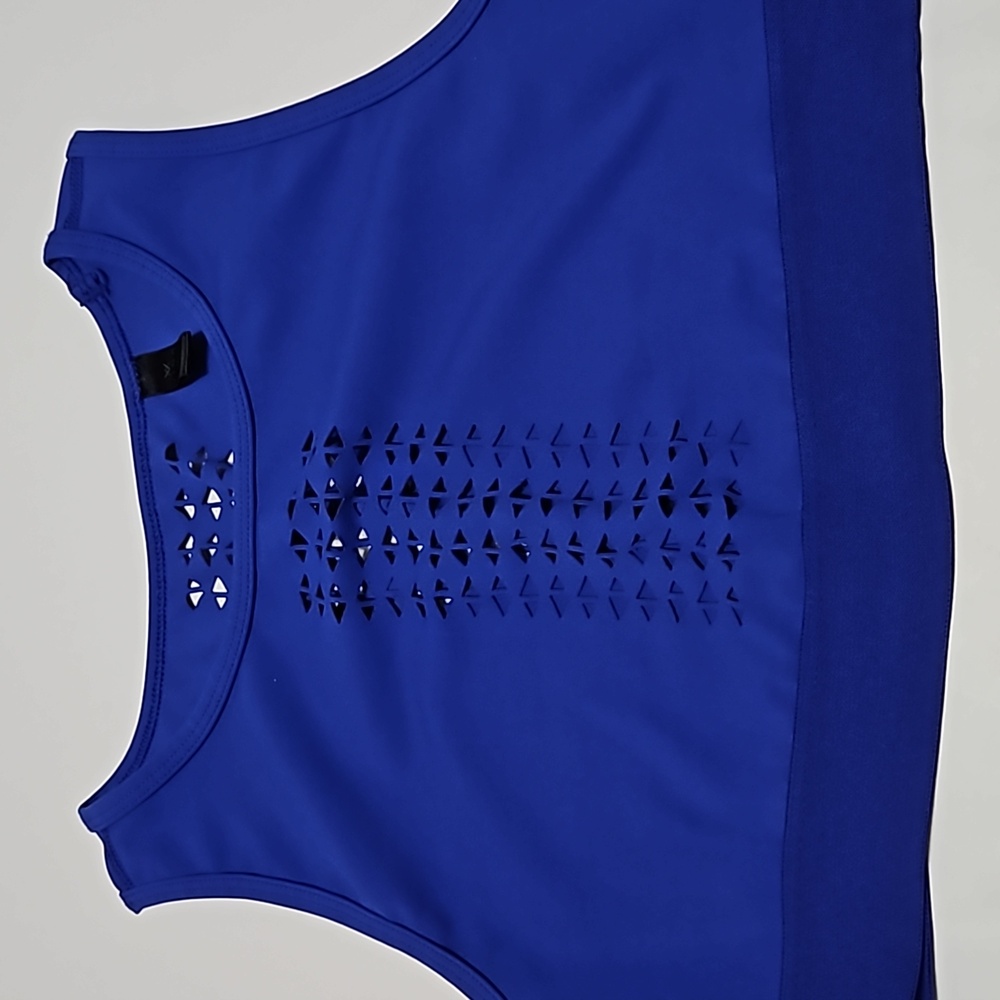 Vina Womens Stretch Blue Sports Crop Top Size M #W-749